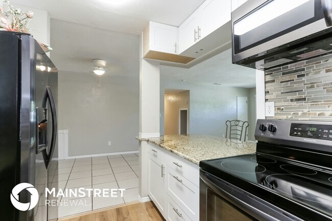 Building Photo - 3828 Neptune Dr SE