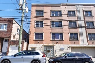 Building Photo - 7008 Madison St