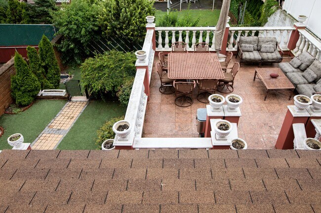 Building Photo - FOR RENT, the most exquisite single Family...