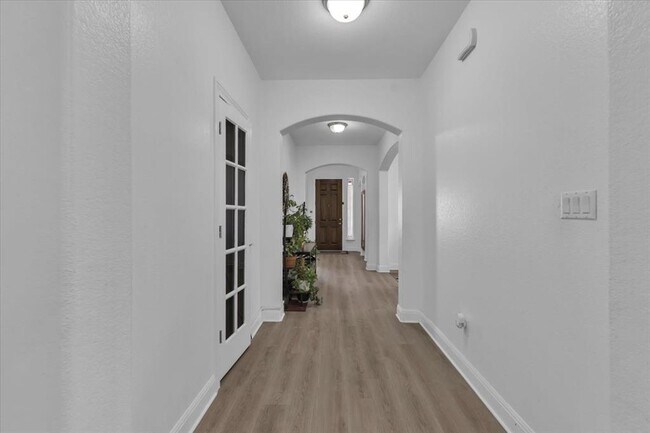 Building Photo - 4421 Trinity Woods St