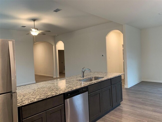 Foto del edificio - 8208 Buck Mountain Pass