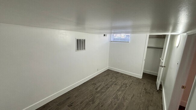 Foto del edificio - 528 E 400 N