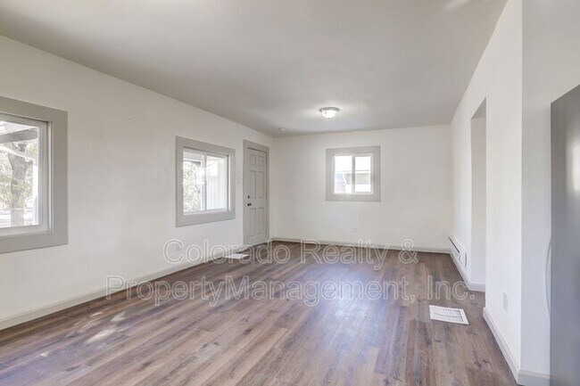 Building Photo - 2056 Fulton St