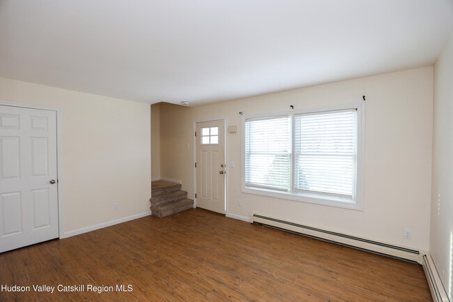 Building Photo - 87 Delaware St