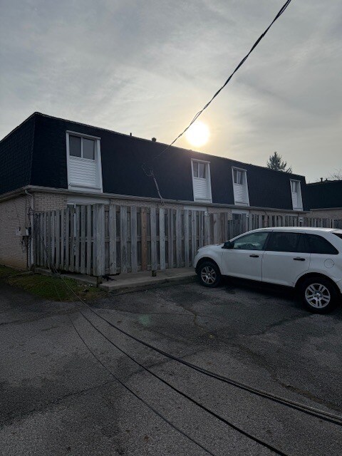 Foto del edificio - 3445 Beachworth Dr