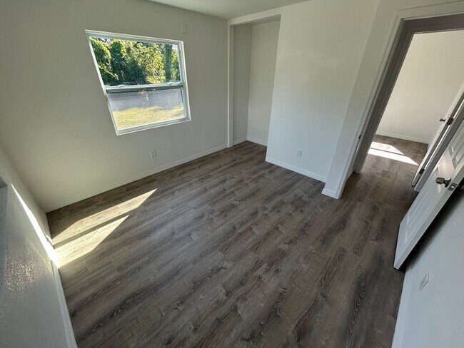 Foto del edificio - Charming & Completely Remodeled 3-Bedroom ...