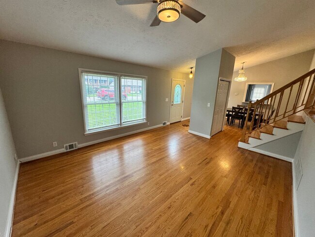 Foto del edificio - Spacious 4 Bedroom in Fern Creek