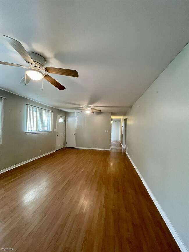 Building Photo - 3 br, 1 bath House - 6844 McCutcheon Road