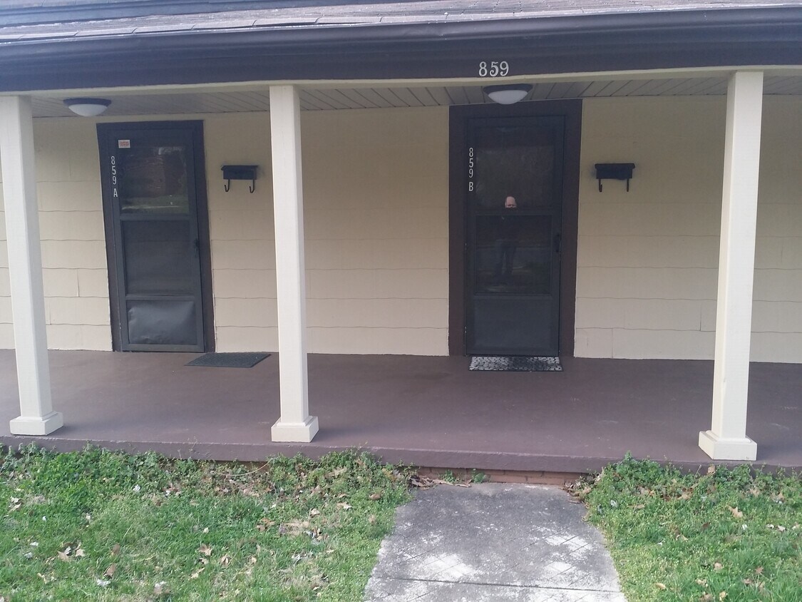 859 4th St Dr NW, Hickory, NC 28601 Townhome Rentals in Hickory NC