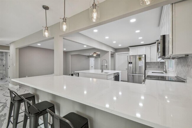 Foto del edificio - 2042 Craft Ln