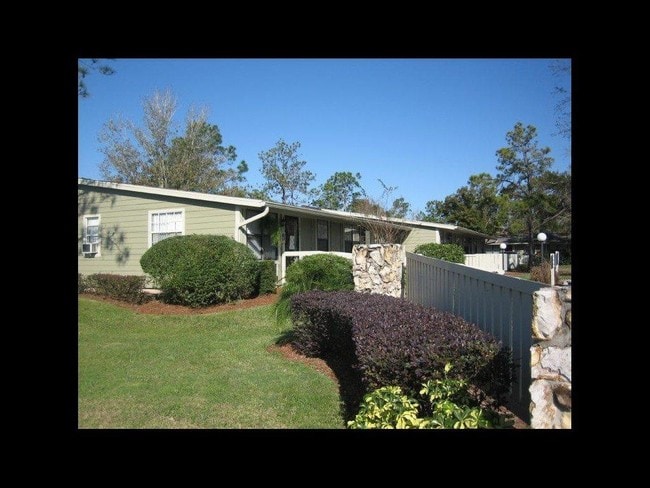 Building Photo - Wingwood Apartments