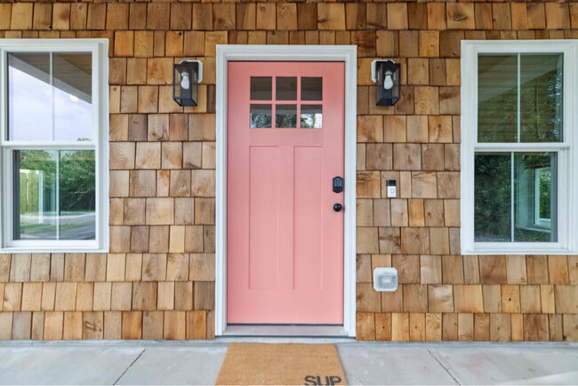 Photo - 5069 Peachtree Ave House