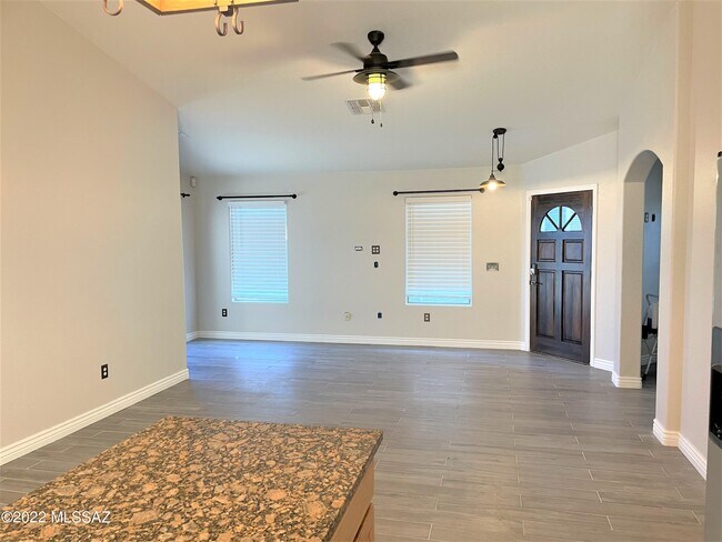 Building Photo - 8373 S Egyptian Dr