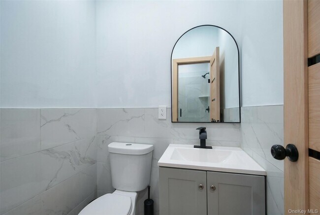 Foto del edificio - 837 E 49th St