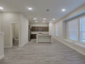Building Photo - 22735 Terrazzo Dr