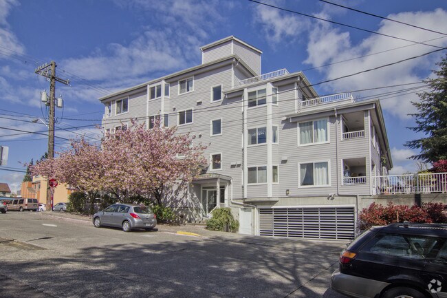 Foto del edificio - 8626 Roosevelt Way NE