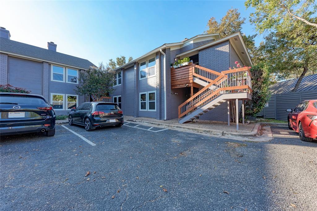Foto principal - 2106 Nickerson St