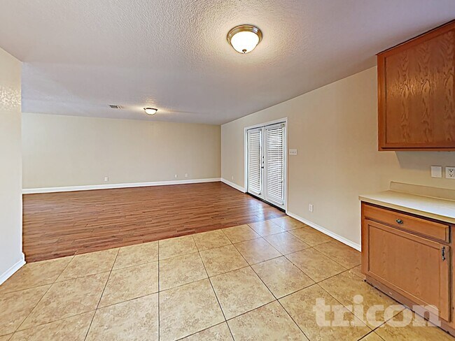 Foto del edificio - 4611 Stallion Cove