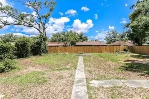 Building Photo - 921 Cherryhill St