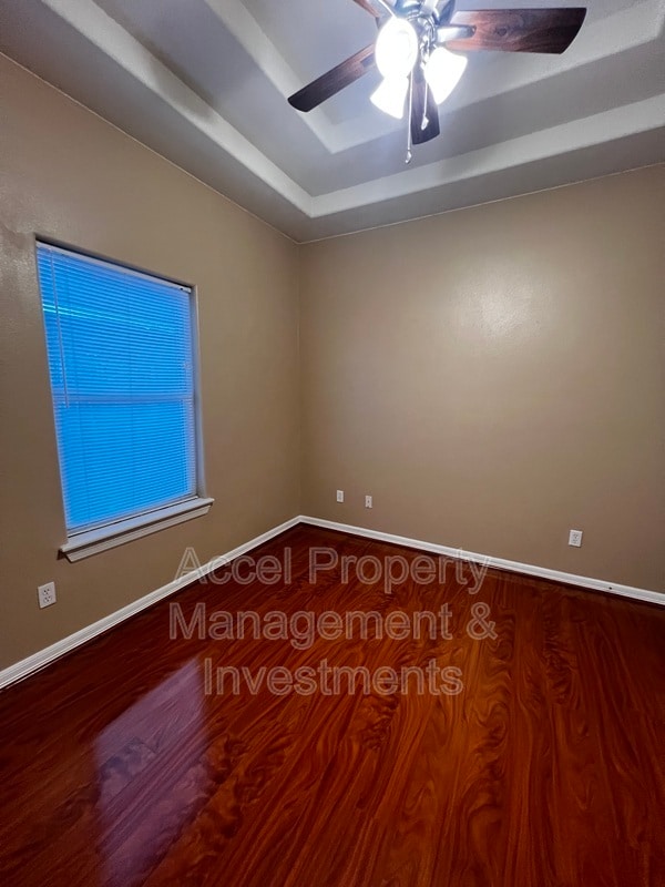 Building Photo - 5800 N 34th St