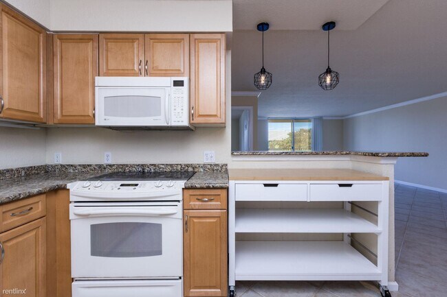 Foto del edificio - 2 br, 2 bath House - 1000 Spanish River Rd...