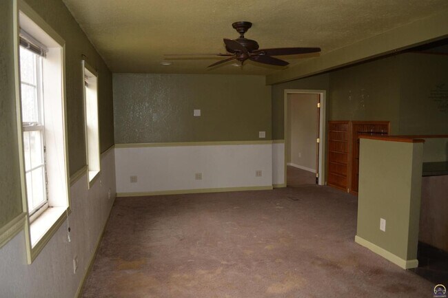 Livingroom - 329 W 10th St