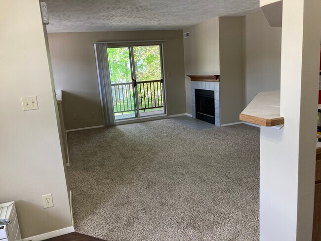 Living Room - 1100 Tollis Pkwy