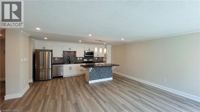 Building Photo - 45 Pond Mills Rd