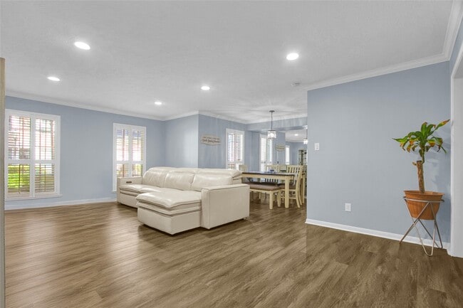 Foto del edificio - 351 N Post Oak Ln