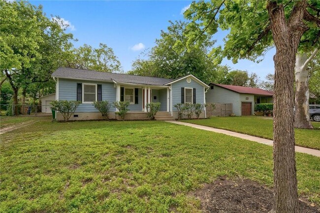Foto del edificio - 4909 Shoal Creek Blvd