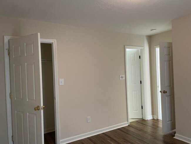 Building Photo - 1310 Triple Tree Ln SW