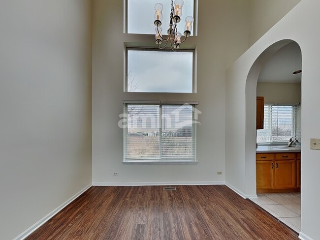 Building Photo - 2588 N Mallard Ln