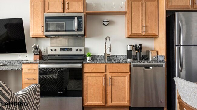 Building Photo - 302 13th St S