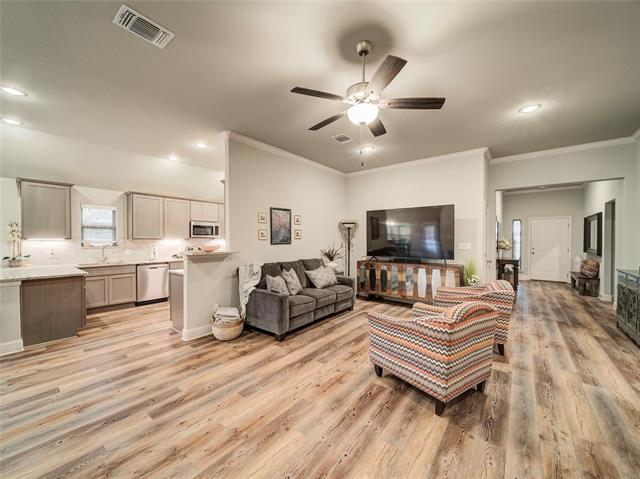 Foto del edificio - 709 Nolan Dr