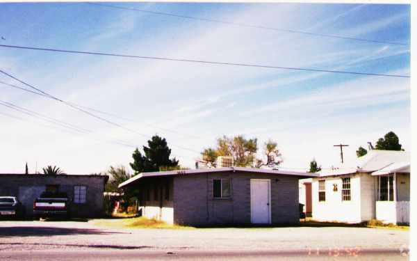 Foto principal - 2665 N Dodge Blvd