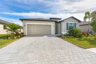 Building Photo - 1745 Saddlewood Cir