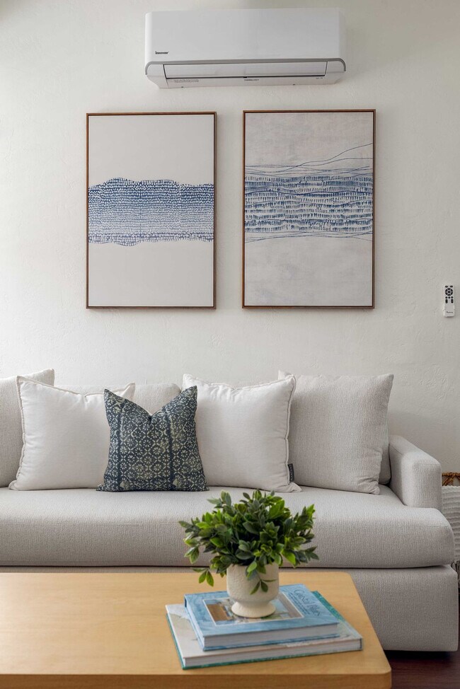 Foto del edificio - 4587 Saratoga Ave