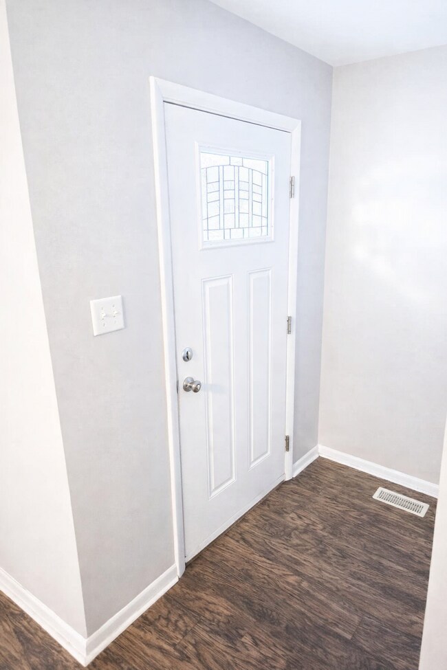 Foto del edificio - 2656 W 60th St