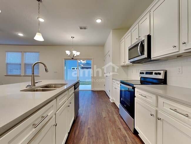 Building Photo - 10717 Coleman Rd