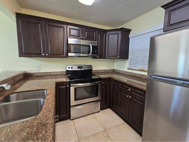 Foto del edificio - 1721 Balfour Point Dr