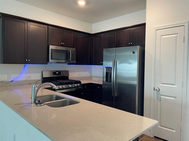 Building Photo - 14017 Saving Grace Wy