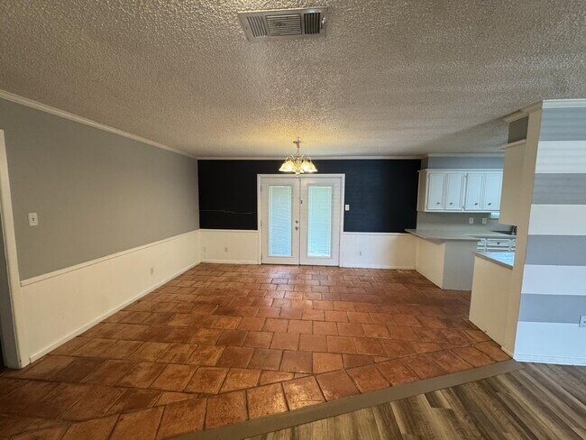 Building Photo - 5215 25th St