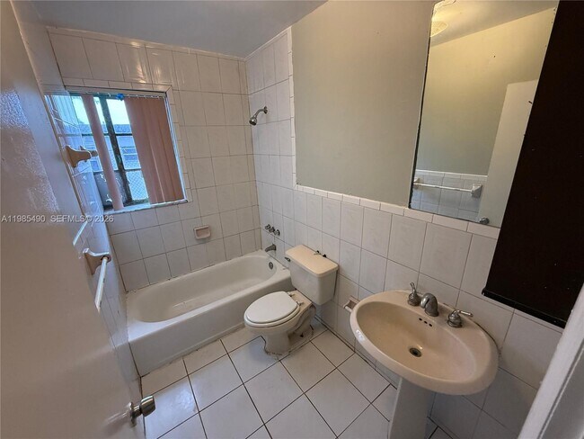 Foto del edificio - 1751 NW 29th St