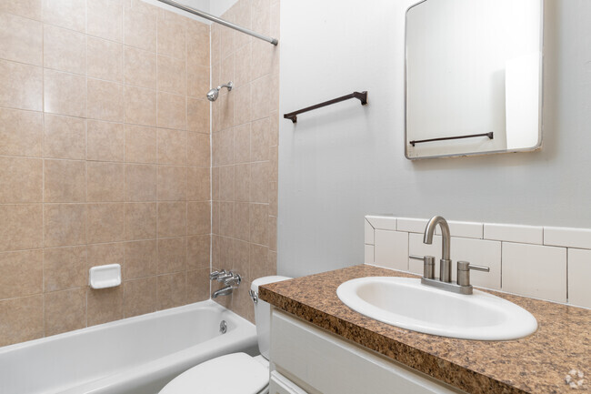 2BR, 1BA - 730SF - Bathroom - Hilton Place Apartments