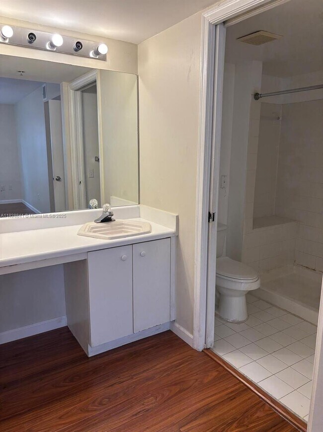Foto del edificio - 5510 NW 61st St