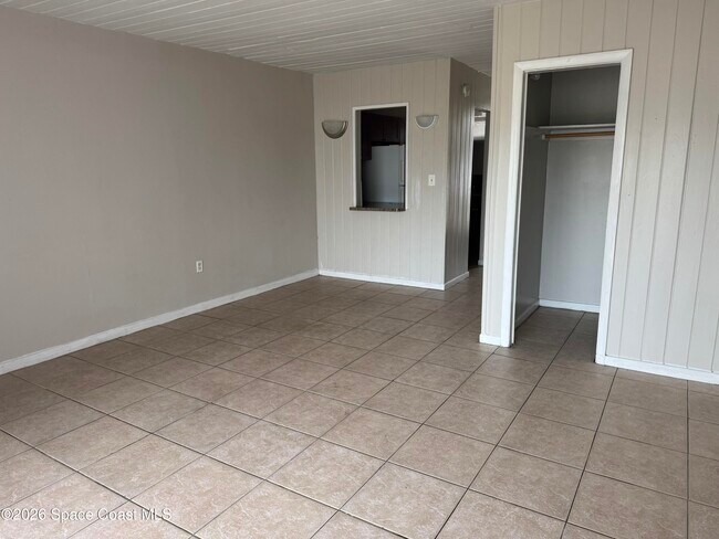 Building Photo - 1010 N Fiske Blvd