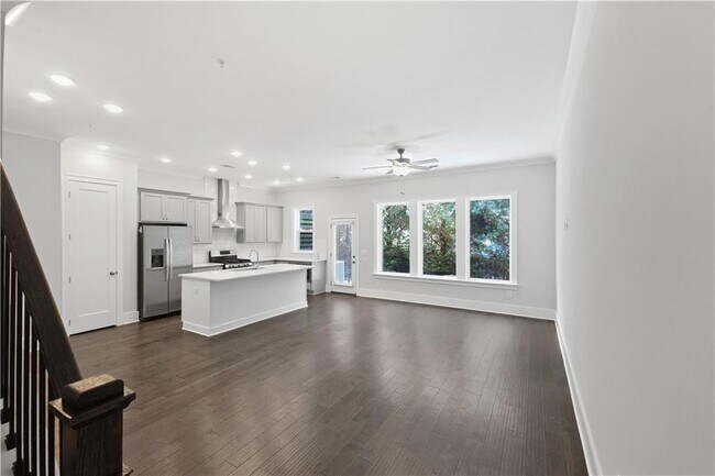 Building Photo - 2557 Oakbourne Ln