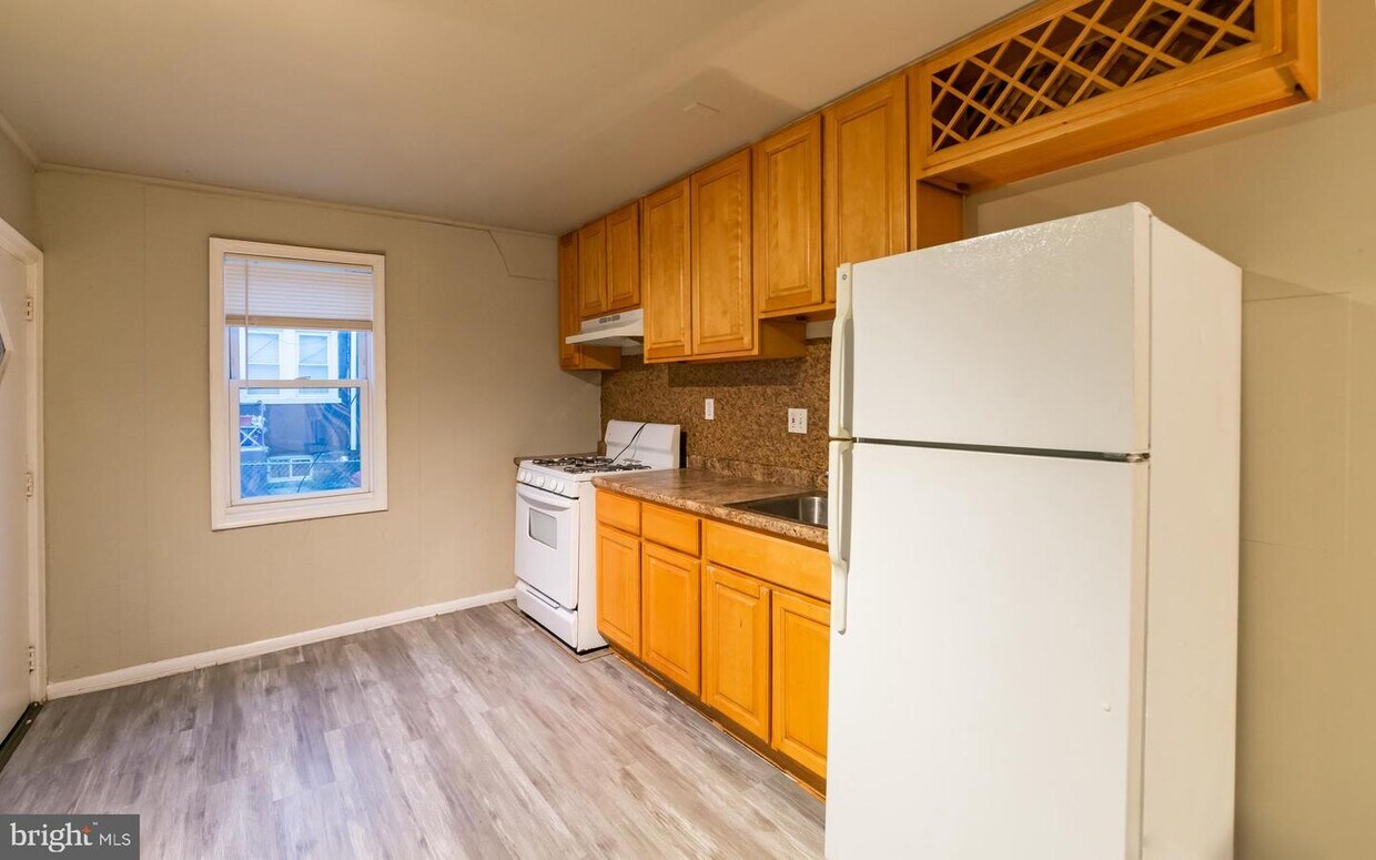 Primary Photo - 5740 N 20th St