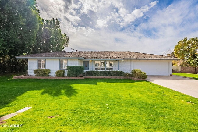 Foto del edificio - 5715 E Calle Del Paisano