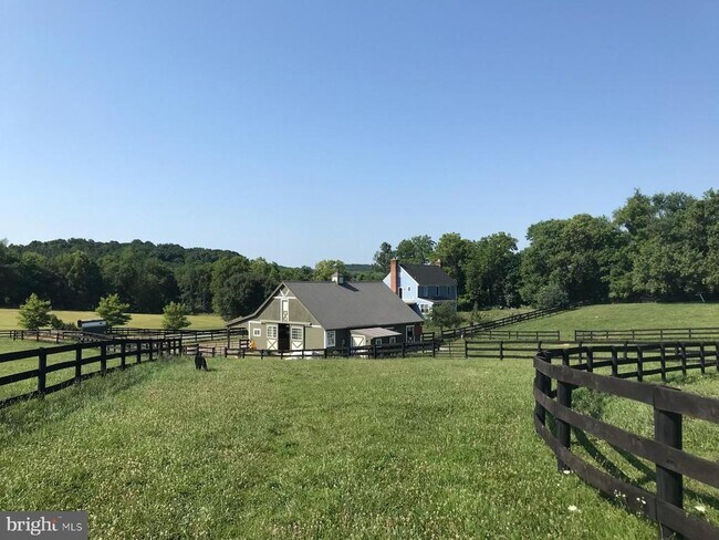 Foto del edificio - 15642 Old Waterford Rd